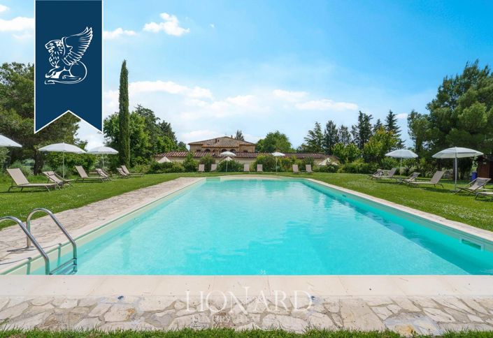 Image No.14-12 Bed Farmhouse for sale