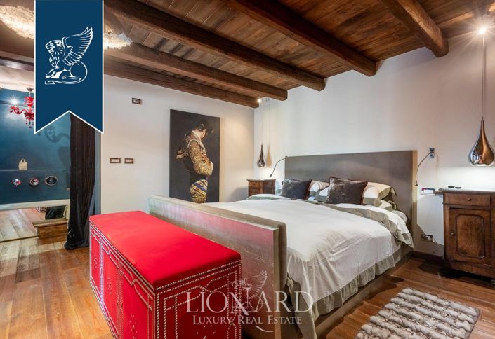 Image No.18-6 Bed Villa for sale