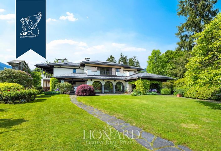 Image No.3-8 Bed Villa for sale