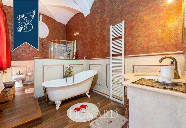 Image No.13-5 Bed Apartment for sale