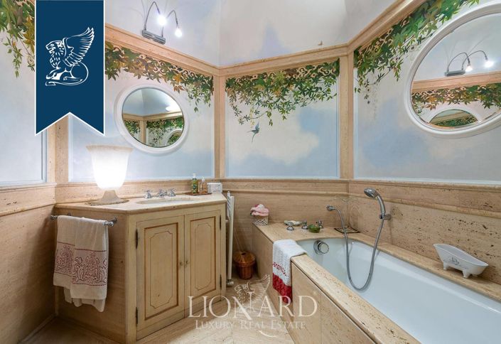 Image No.16-5 Bed Apartment for sale