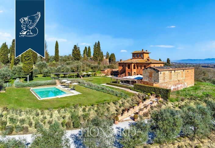 Image No.1-6 Bed Villa for sale