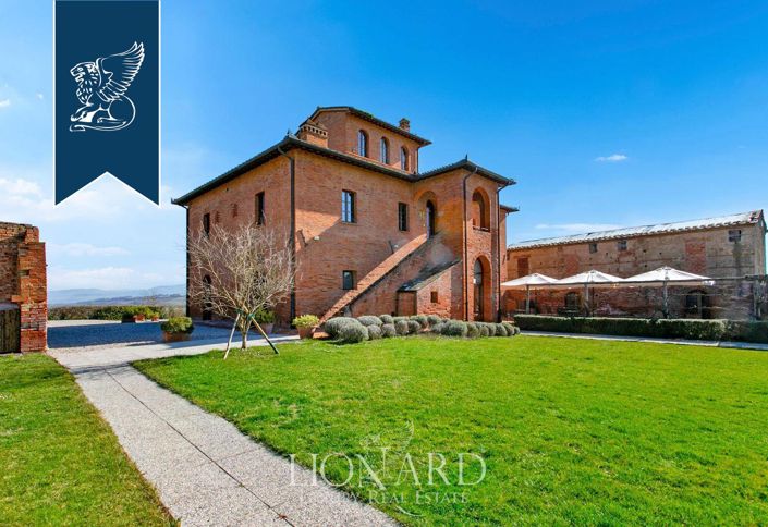 Image No.12-6 Bed Villa for sale