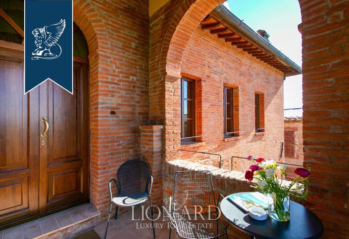 Image No.19-6 Bed Villa for sale