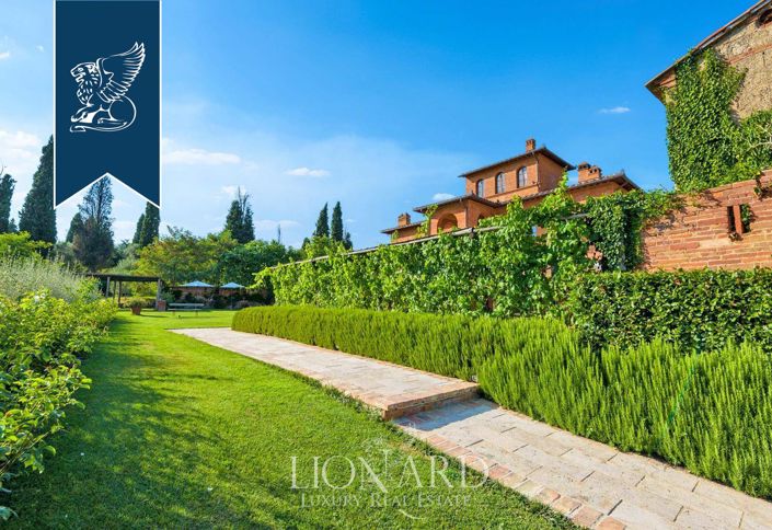 Image No.9-6 Bed Villa for sale