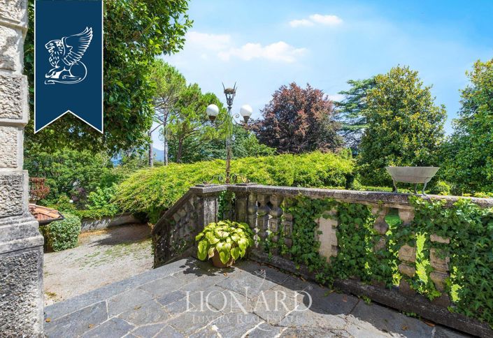 Image No.14-10 Bed Villa for sale