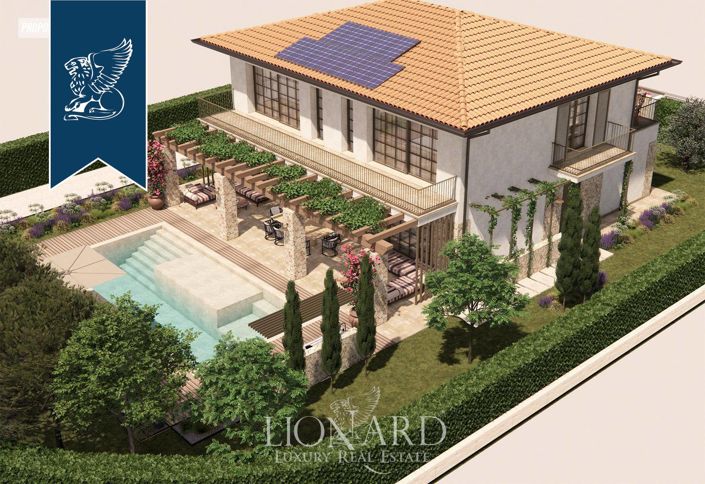 Image No.10-5 Bed Villa for sale