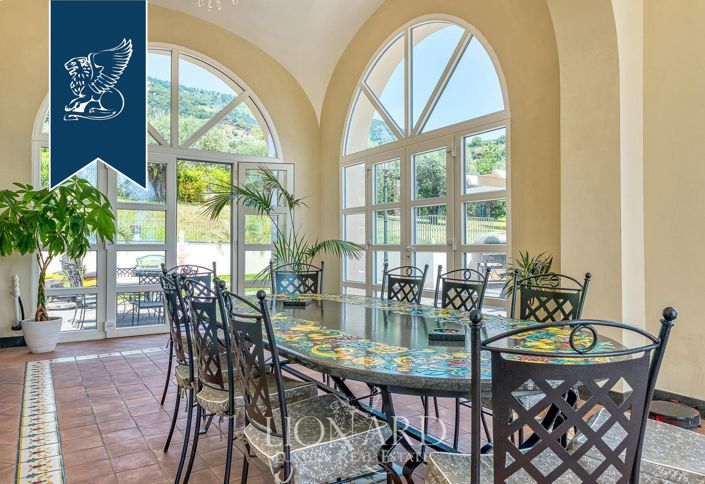 Image No.11-4 Bed Villa for sale