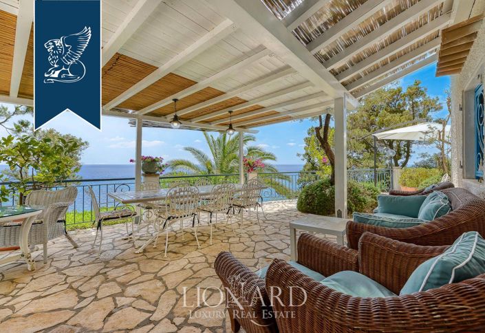 Image No.8-4 Bed Villa for sale