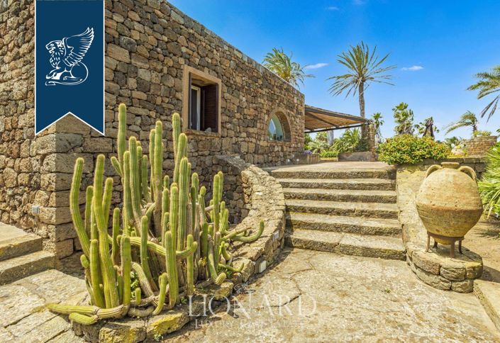 Image No.11-5 Bed Villa for sale