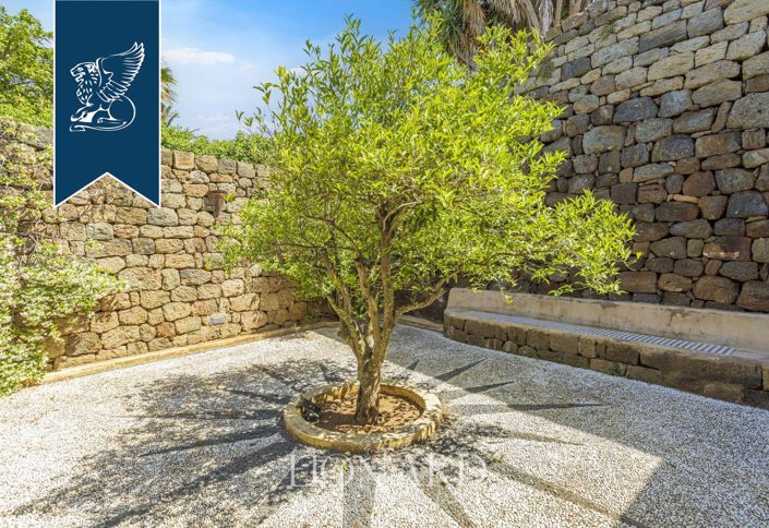 Image No.12-5 Bed Villa for sale