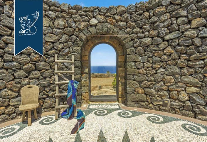 Image No.13-5 Bed Villa for sale