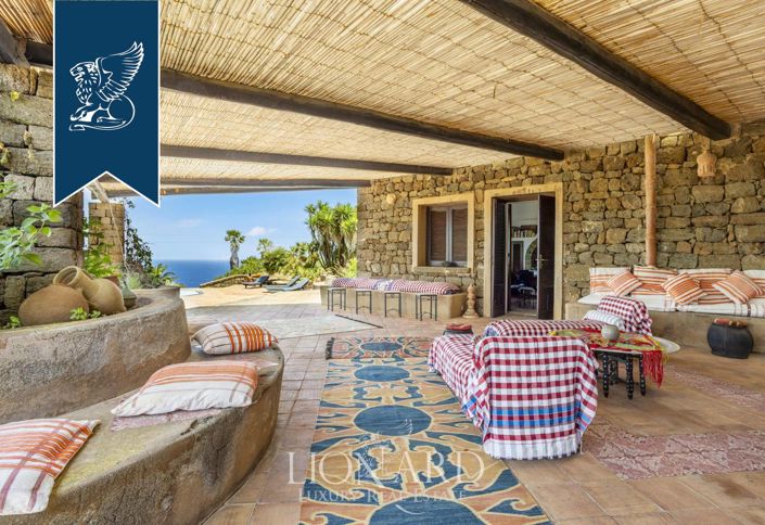 Image No.16-5 Bed Villa for sale