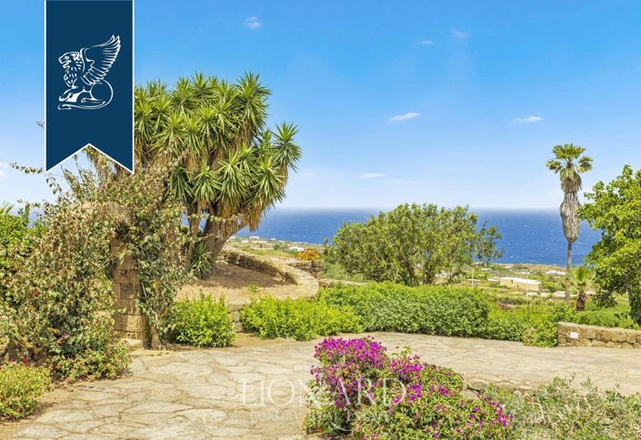 Image No.3-5 Bed Villa for sale