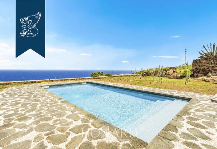 Image No.6-5 Bed Villa for sale