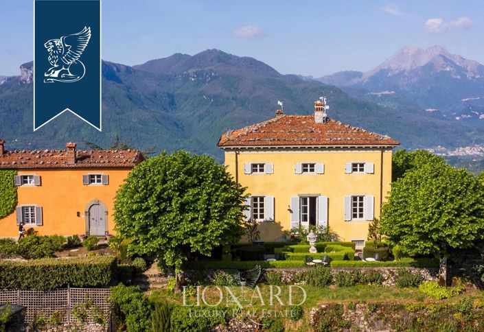 Image No.2-17 Bed Villa for sale