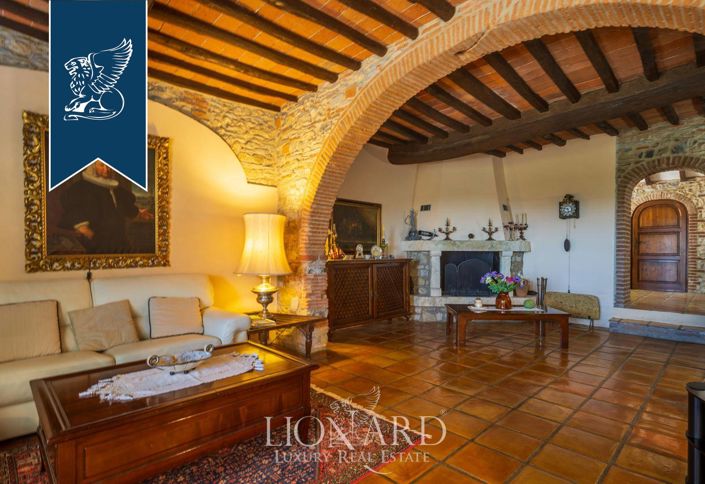 Image No.12-6 Bed Villa for sale