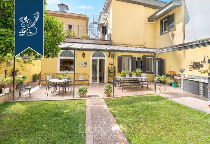 Image No.12-4 Bed Villa for sale