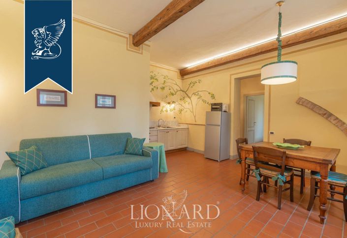 Image No.18-14 Bed Farmhouse for sale