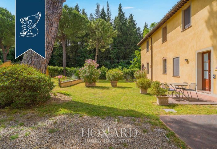 Image No.2-14 Bed Farmhouse for sale