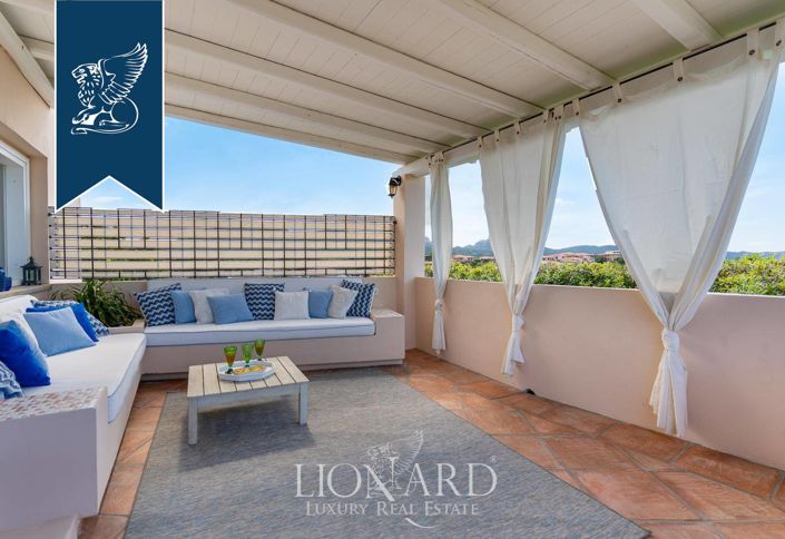 Image No.10-5 Bed Villa for sale