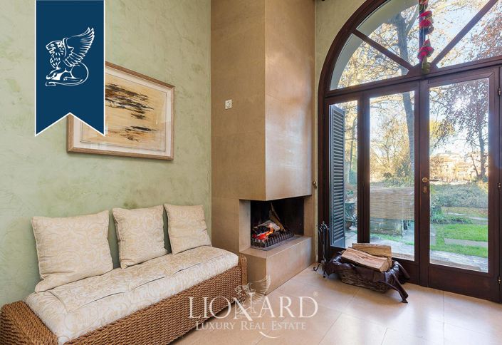 Image No.13-9 Bed Villa for sale