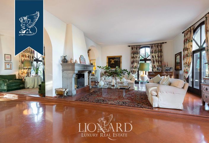 Image No.8-9 Bed Villa for sale