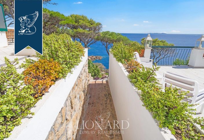 Image No.18-9 Bed Villa for sale