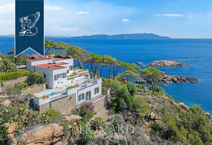 Image No.2-9 Bed Villa for sale