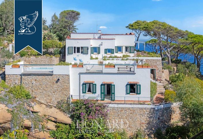 Image No.4-9 Bed Villa for sale