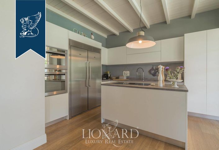 Image No.17-5 Bed Villa for sale