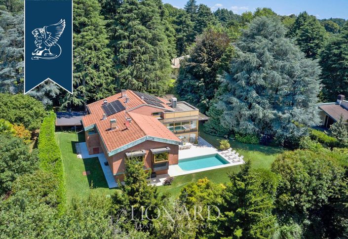 Image No.1-5 Bed Villa for sale