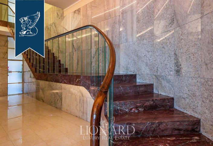 Image No.20-3 Bed Apartment for sale