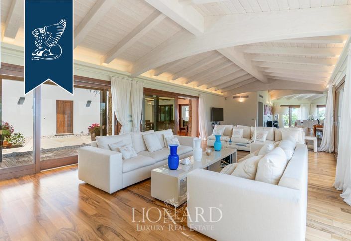 Image No.18-7 Bed Villa for sale