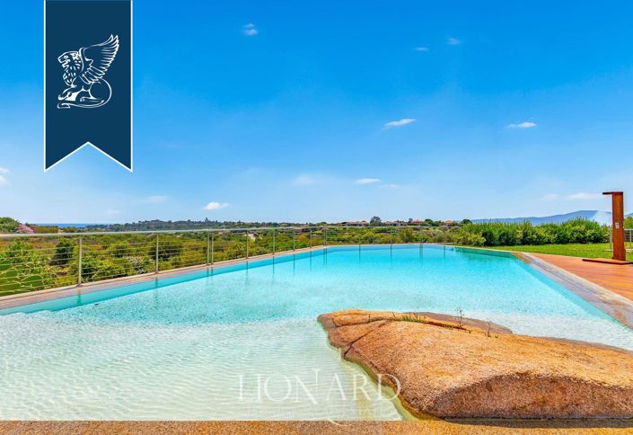 Image No.8-7 Bed Villa for sale