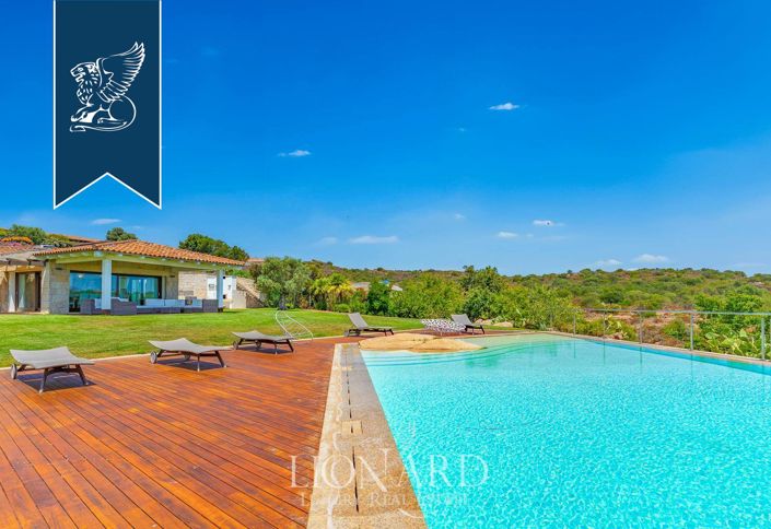 Image No.9-7 Bed Villa for sale