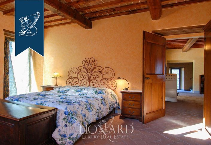 Image No.11-5 Bed Country House for sale