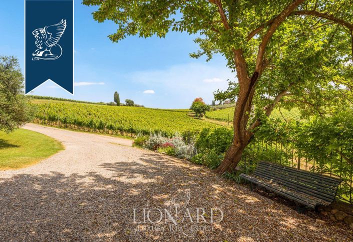 Image No.14-9 Bed Villa for sale