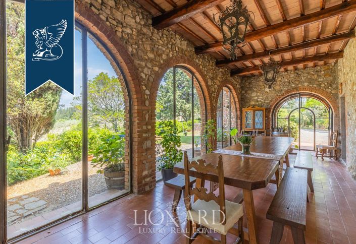 Image No.19-9 Bed Villa for sale