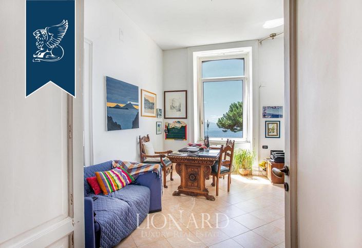 Image No.18-6 Bed Villa for sale