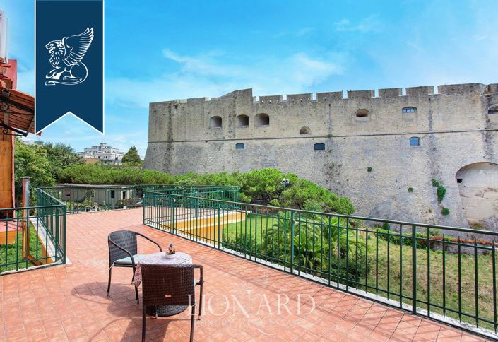 Image No.5-6 Bed Villa for sale