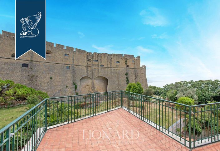 Image No.6-6 Bed Villa for sale