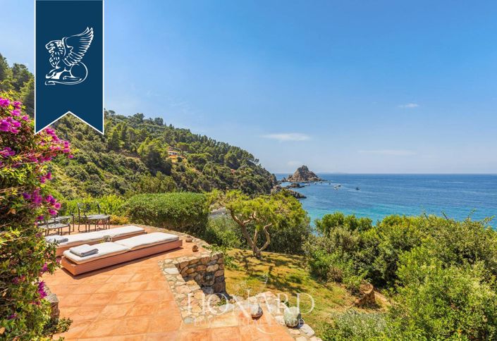 Image No.14-7 Bed Villa for sale