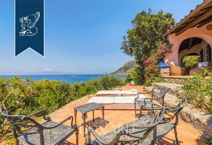 Image No.16-7 Bed Villa for sale