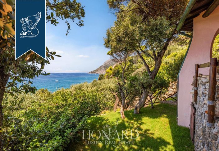 Image No.19-7 Bed Villa for sale