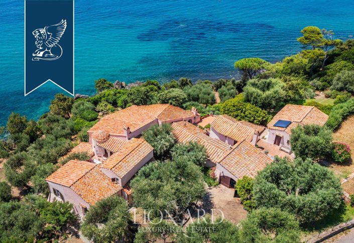 Image No.2-7 Bed Villa for sale