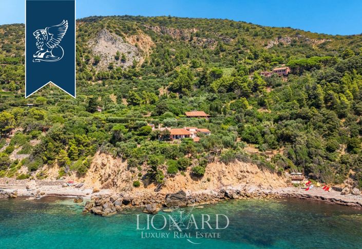 Image No.5-7 Bed Villa for sale