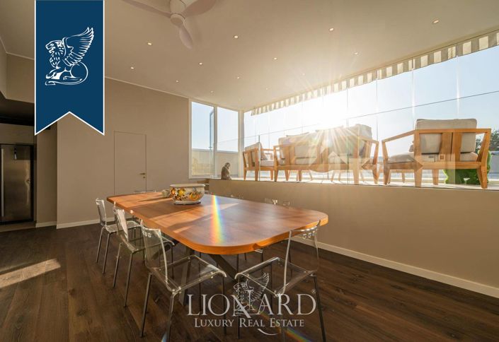 Image No.8-6 Bed Apartment for sale