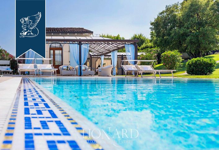 Image No.5-6 Bed Villa for sale