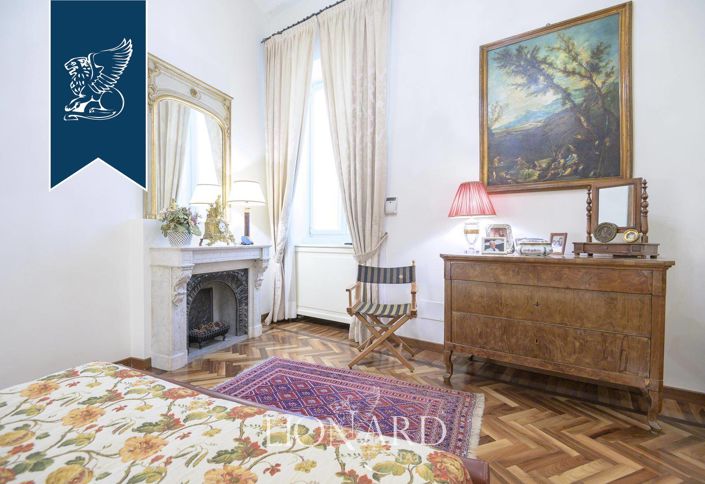 Image No.20-4 Bed Flat for sale